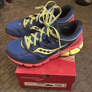 Saucony Zealot ISO Athletic Shoes